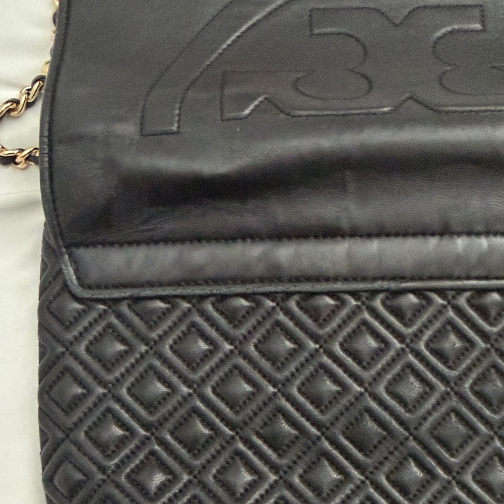 Tory Burch Black Quilted Convertible Bag - Picture 9 of 13